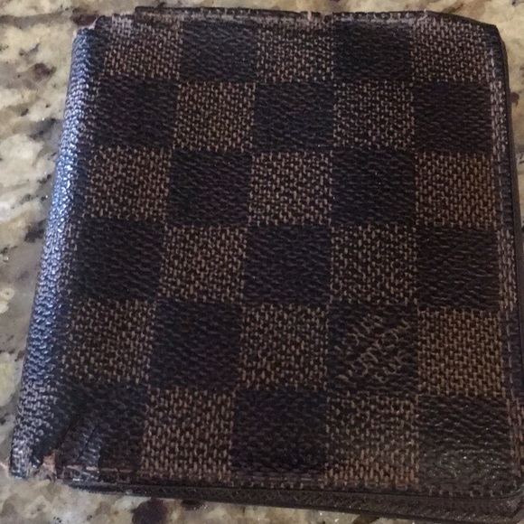 Louis Vuitton Other - Used men’s Louis Vuitton wallet